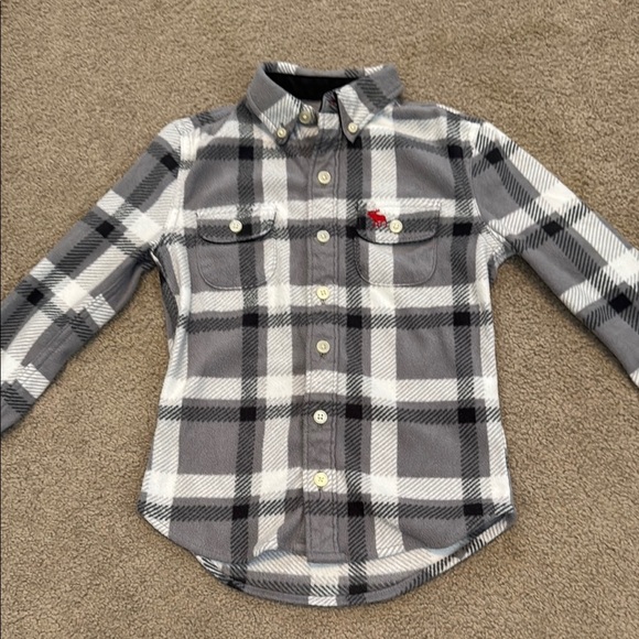 Abercrombie Kids Gray and Black Button Down Shirt - Picture 2 of 6